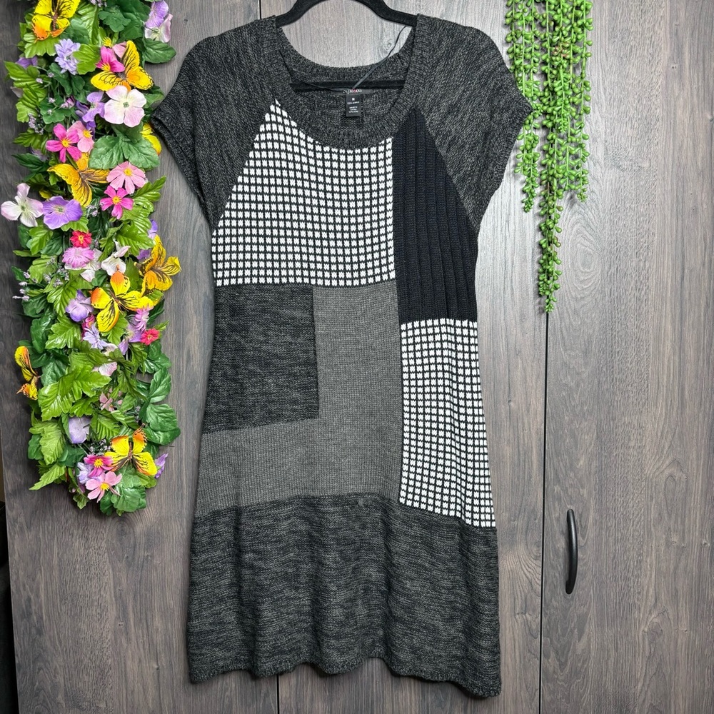 **🌼3/$30🌼Style & Co Short Sleeve Colorblock Woven Sweater Dress Size Medium - Picture 3 of 16